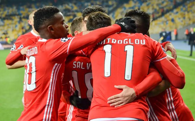 NG大舞台-包含本菲卡训练开放日，集结日强势反弹引欢呼，中超在即，心理建设被强调的词条